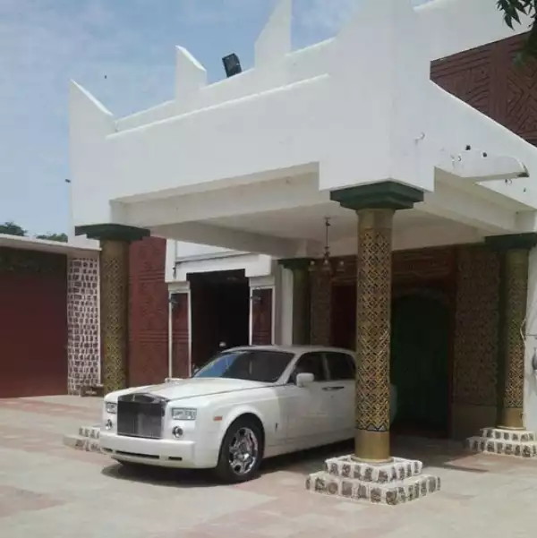 What recession? Emir of Kano Just Added A Rolls Royce Phantom to His Fleet of Cars [Photo]
